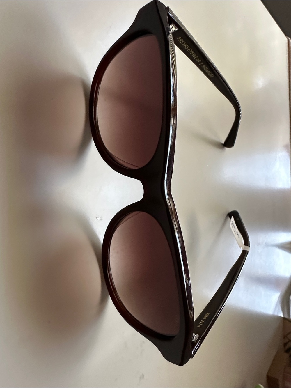 Classic Dark Brown Round Women’s Sunglasses - Freyrs NWT